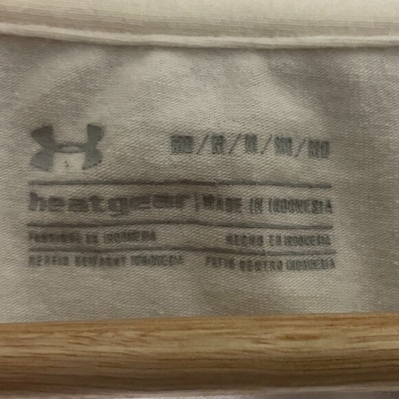 Under Armour Heatgear Short Sleeve T-shirt Cream White Women's Size Medium - Picture 6 of 8